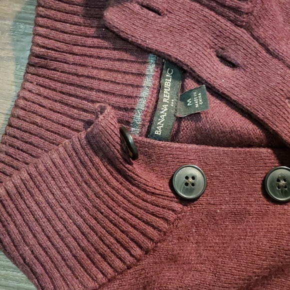 Banana Republic Factory Mens Sweater- Gently Worn - Picture 3 of 3